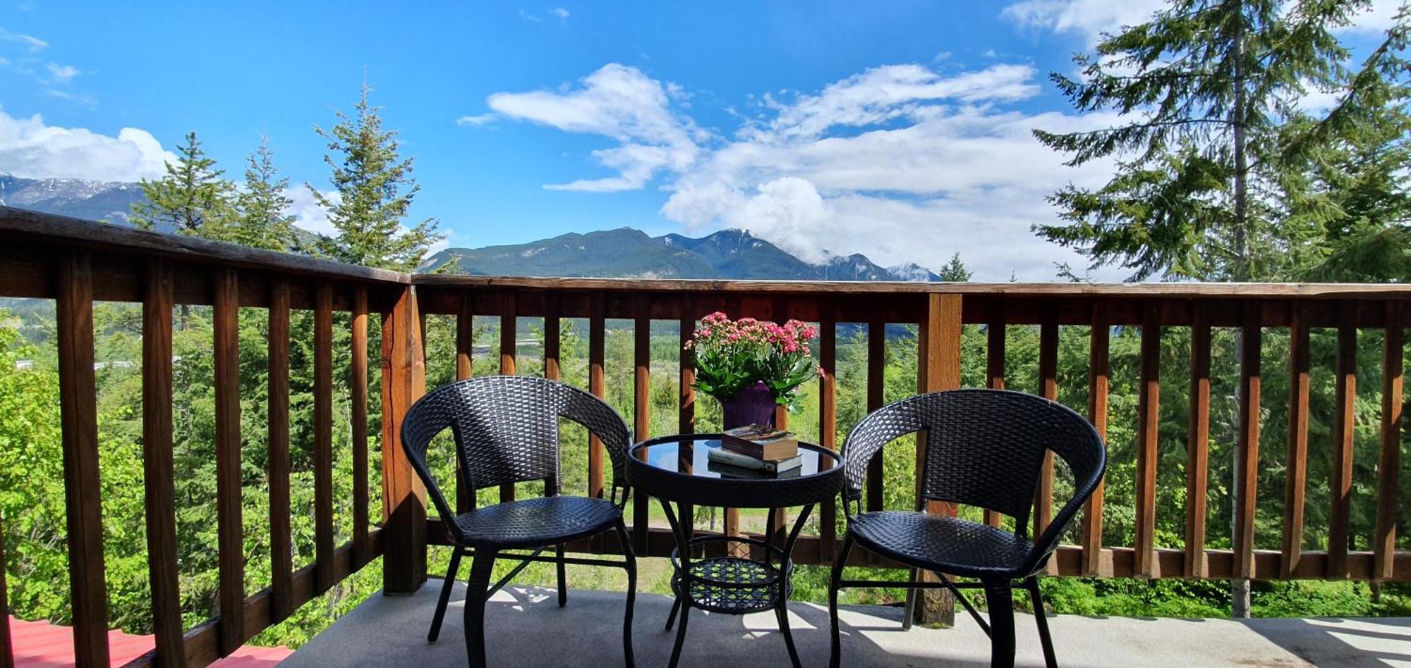 Alpine Meadows Lodge Голден Екстер'єр фото