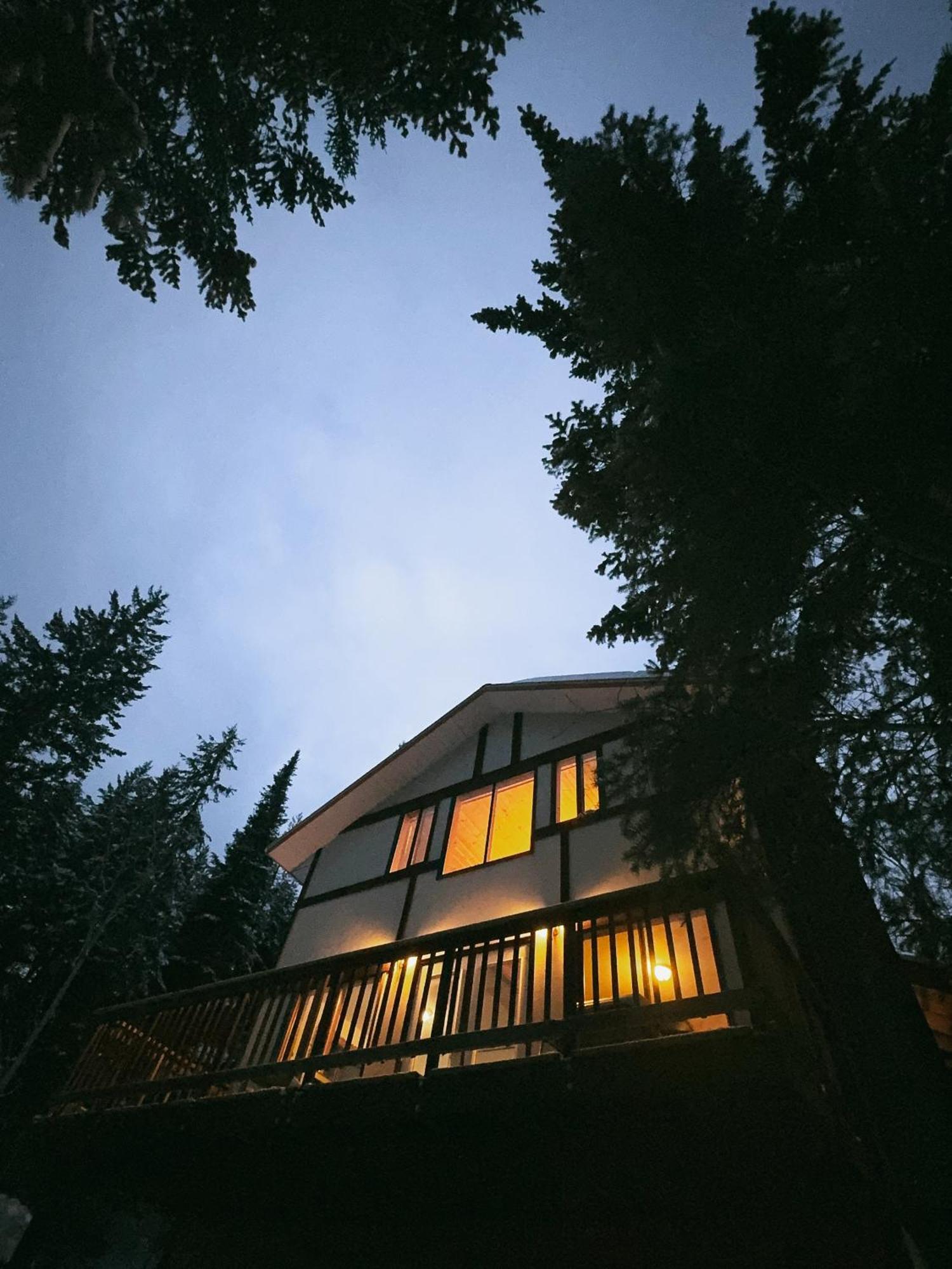 Alpine Meadows Lodge Голден Екстер'єр фото